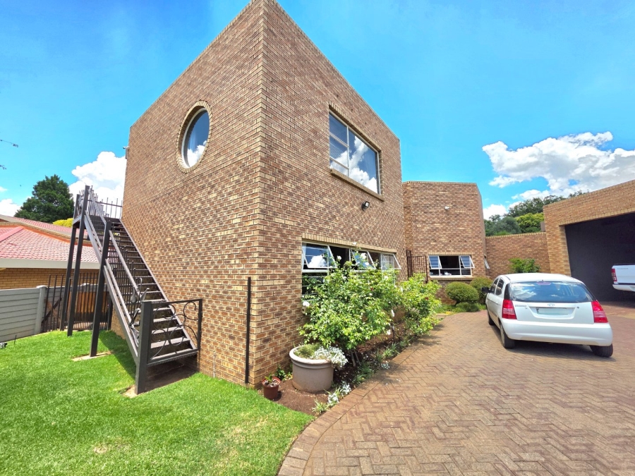 5 Bedroom Property for Sale in Panorama Free State